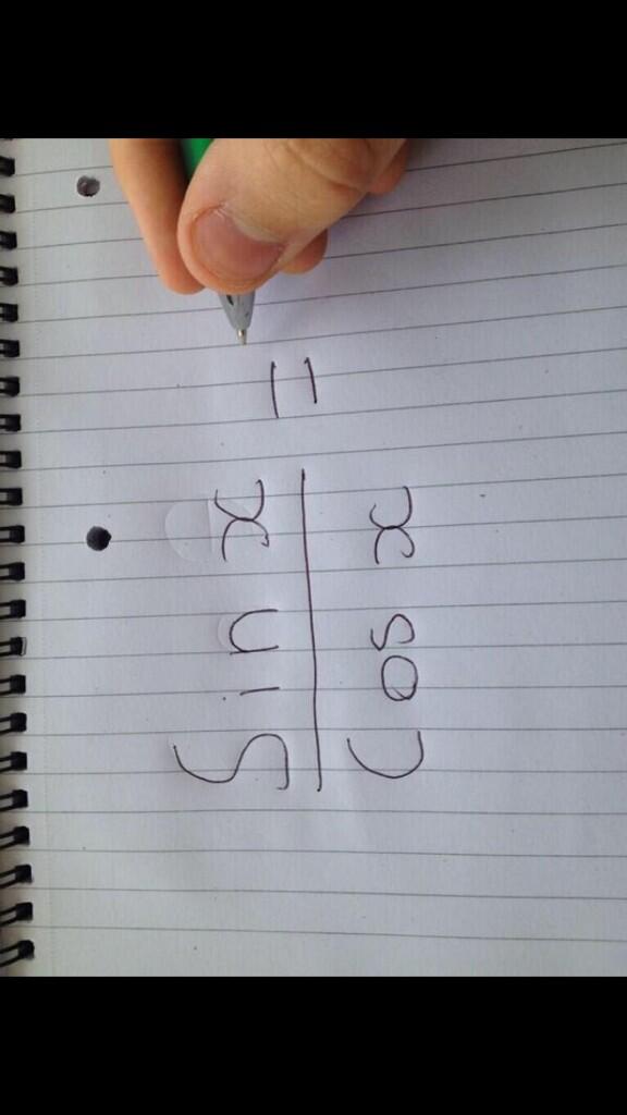 ndmathOFFICIAL's tweet image. All these girls at the beach trying to get tan while I&apos;m sitting here like