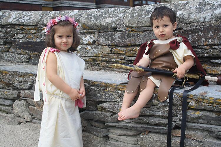 menú marea ayudar Traje Arde Lucus on Twitter: "Los trajes de mini romanitos para el #ardelucus los podrás encontrar en la tienda o en la web http://t.co/ec7aG5ozWq http://t.co/bgcl3LRHGj" / Twitter menú marea ayudar Traje Arde Lucus on Twitter: "Los trajes de mini romanitos para el #ardelucus los podrás encontrar en la tienda o en la web http://t.co/ec7aG5ozWq http://t.co/bgcl3LRHGj" / Twitter