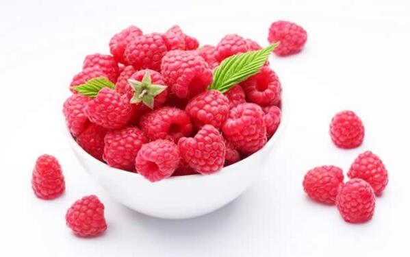 ControWorld's tweet image. Anti-Aging Fruits That Will Make You Look Younger - controversialworld.com/health/anti-ag…