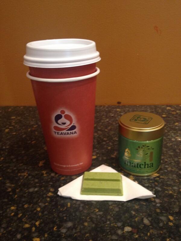 stlaskey's tweet photo. This is happening right now at 45. A Matcha with honey bush vanilla beverage and Matcha Kit Kats. #teavanapartner http://t.co/354WmK1edB