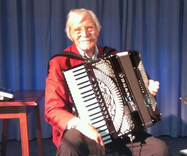 Accordion Club Twitter