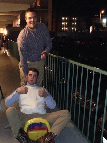 EKU_TFM's tweet photo. Booze cruisin http://t.co/arOtPqqBxo