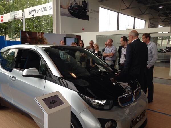 VIP klanten gecharmeerd door BMW i3 tijdens VIP seminarie bij BMW Jorssen