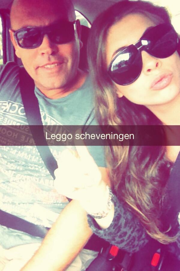 joellemaes's tweet photo. Met liefste pappie!! ⭐️⭐️⭐️❤️ http://t.co/Uq57kM5gKW