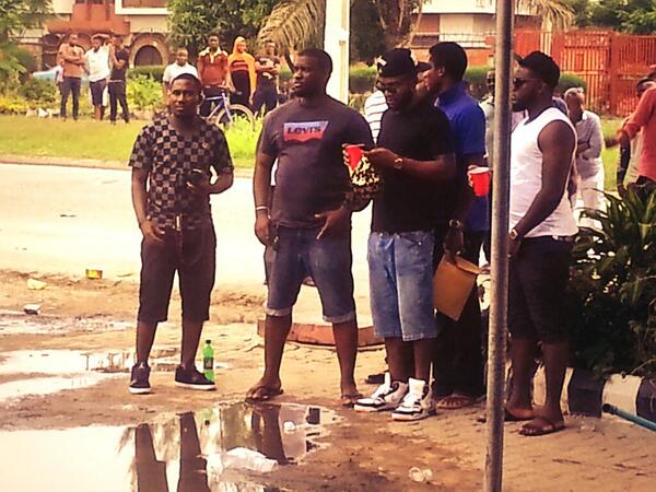 edigital24's tweet photo. Yo! We had to have the Ballers to support @mazi_floss 's #MaLoLe video shoot ! S/O to @TersooT_Rexx #Udo http://t.co/93iV3WQyXk