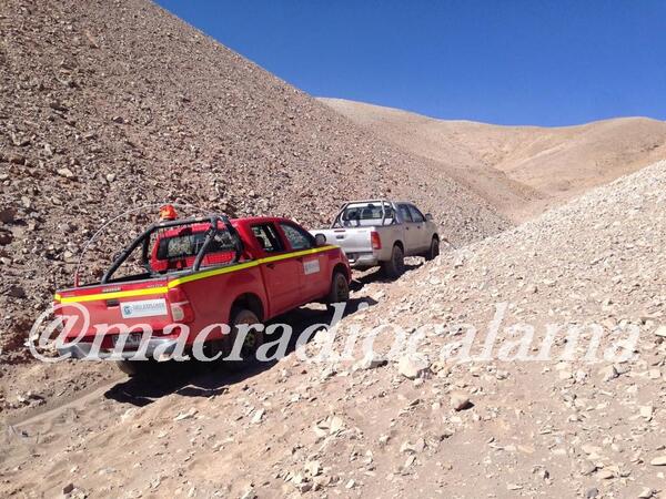 SomosCalama's tweet photo. @PDI_CHILE GEBRO #Calama  recuperó 2 camionetas en cerros a Gaby,una robada en Copiapo y otra de empresa Geo Explorer http://t.co/LW243ZV3Nd