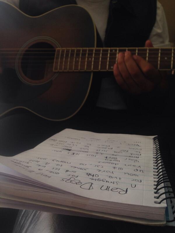 NorthSideDogs's tweet image. Writing material that makes you want to punch your teacher