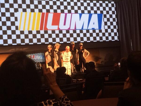 ivanakirkbride's tweet photo. The Lumasuit #DMS14 http://t.co/wv24hpDFXh