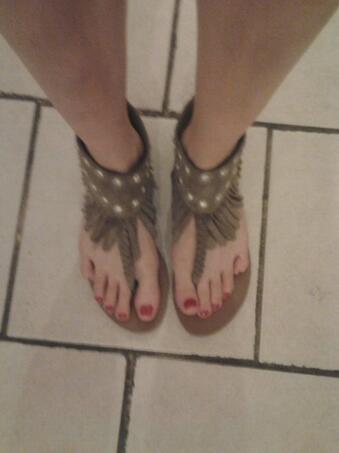 To all my foot lovers out there... I was finally able to get my lazy ass out to get my nails done! http://t