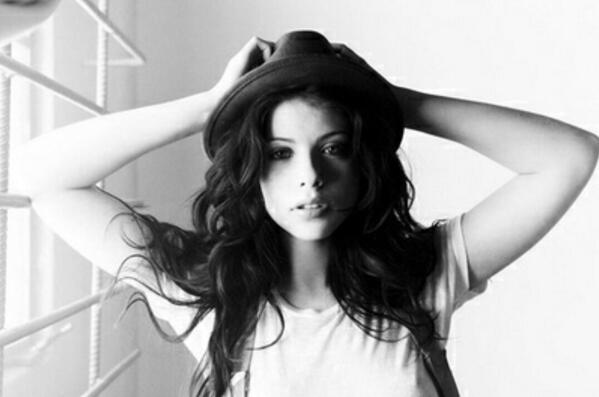 YourLifeRPG's tweet photo. @SarahFisherMH Michelle Trachtenberg http://t.co/cC0HvlY6Up