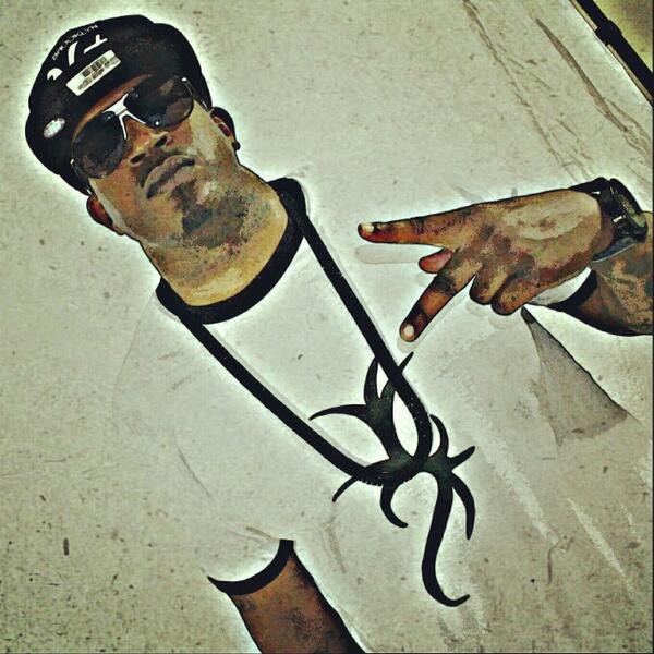 therealcnut's tweet photo. #NezzyWear #DotteLife #TexasPaid Mixtape available here >>> http://t.co/MhNEI40Npy #StreetzDontSleep #TheMoveAround http://t.co/PUEZZzBkhR