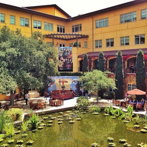 OCMomBlog's tweet photo. The @dwanimation studio is gorgeous #httyd2event http://t.co/vcQHPKTi7d