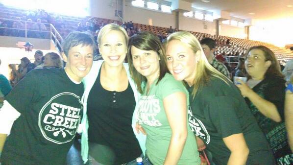KtandAsh's tweet photo. @SteelCreekMusic http://t.co/C6ANGmRX6V