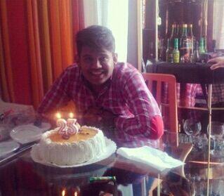 Bnjmb15's tweet photo. kiero dar las grcias a todos por hacer k este dia sea mas k especil tanto como amigos y famili os quiero. http://t.co/S3eIUUbXWM