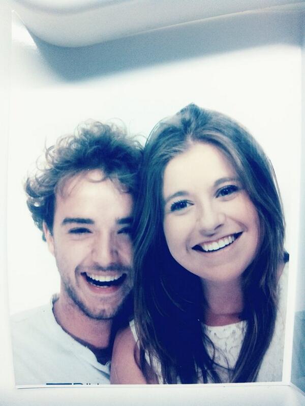 crisfdeez's tweet photo. Tequiero..💏💞 http://t.co/IgVAGT76Ll