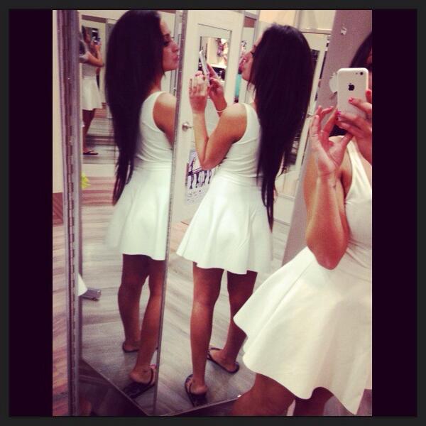 JeanMachinePen's tweet image. Need a hot new look for the weekend? How about this flirty, sexy, and very new skater skirt? #Glamorous #JeanMachine