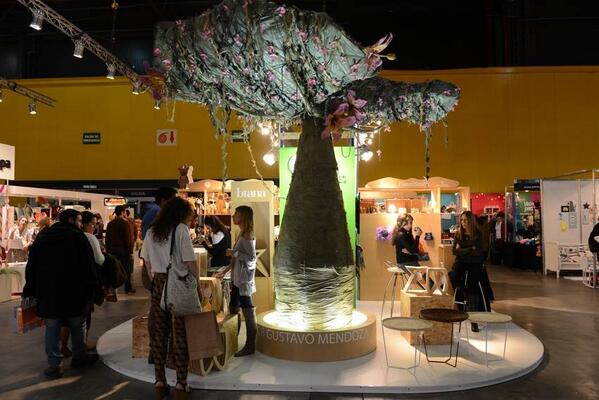 BENITOfz's tweet photo. "@clarincom: Abrió la feria PuroDiseño  visitar hasta el domingo http://t.co/Ut9CKCm0lN http://t.co/7M4yiVSm4w" en La Rural #FPD2014