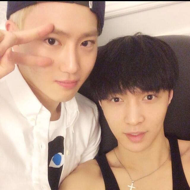 Twitter 上的 韓流ツイッター Exo レイ インスタグラム更新 誕生日おめでとう リーダー キム ジュンミョン Exo よろしく Http T Co 9qlximmob7 Twitter