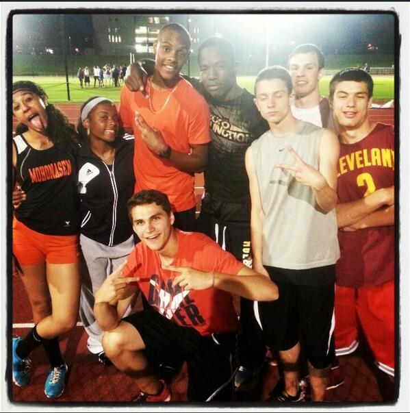 chrich85's tweet photo. Squadd!! @Stillson15 @hale_xox @AndyPlumadore @sago_aka_daddyy @sambecker7 @duhitsvictoria #track2014 http://t.co/YaGmezJ0I2