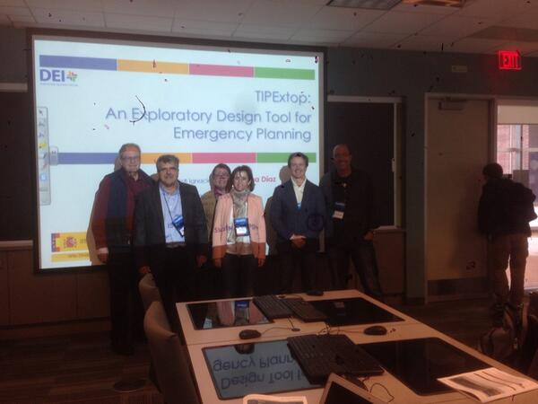 nachoodea's tweet image. TIPEx team in #iscram2014 after the presentation of TIPExTOP by @MPalomaD
