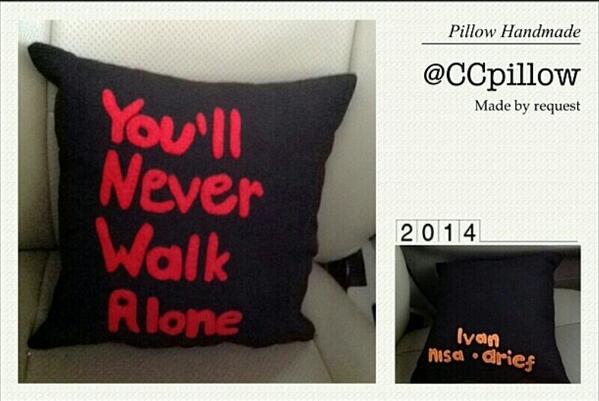 chqinlink's tweet photo. Kepengen dibuatin bantal kesayangan jumlah satuan? Nih sama kawan kita >>> Bb : 27a814dd @dressedmeup &amp; IG @CCpillow http://t.co/19gX2sonee