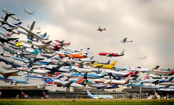 OMGFacts's tweet photo. Time shutter delay photography of takeoffs at Hannover airport, Germany. http://t.co/rkpH8dAlK1