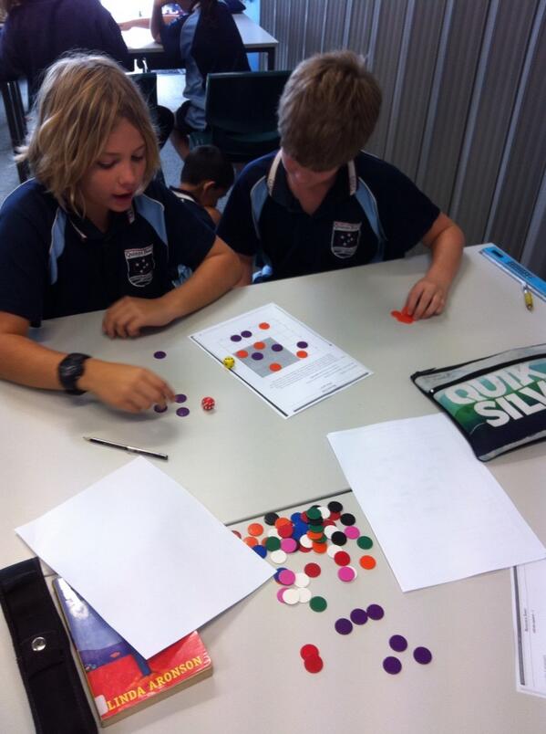 leesah27's tweet photo. @AileenJJones @QuinnsBeachPS hands on maths in M4 ACMG113 http://t.co/18EN3vMYrP