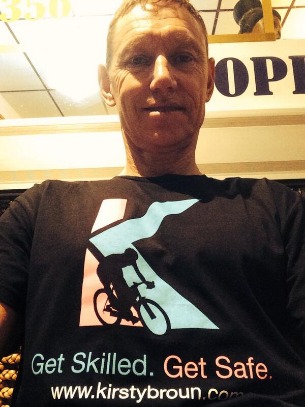<a href="/KirstyBroun/">Kirsty Broun Cycling</a> woke up this morning and decided to wear women's clothing #get skilled #get safe <a href="/TineliAustralia/">TINELI cycle clothing</a>