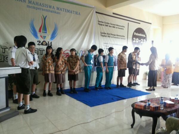 MEFUNSRI's tweet image. Selamat untuk pemenang lccm beregu smp.... dan Selamat juara pertama dri SMP Xaverius 1...