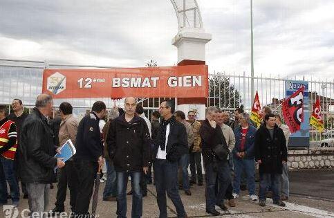 larep_fr's tweet image. Mouvement de grève à la caserne de #Gien larep.fr/loiret/actuali… #BSMAT