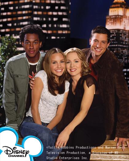 Twitter 上的 ディズニー チャンネル スターズ 公式 Dcスターズには関係ないのですが ゞ ビバヒル のケリー役でお馴染みのジェニー ガース主演ドラマ 恋するマンハッタン 本日23 00 ディズニー チャンネルで放送スタート ガールズライフ ドラマが