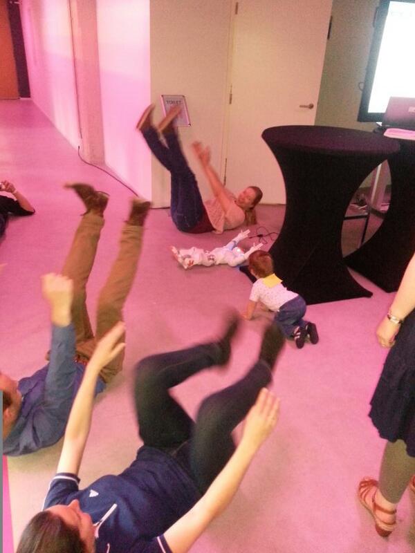 Sporten met <a href="/CharliePTH/">CharliePTH ()° .°)</a>! Ook dat is #workinprogress #fontys #dtw2014