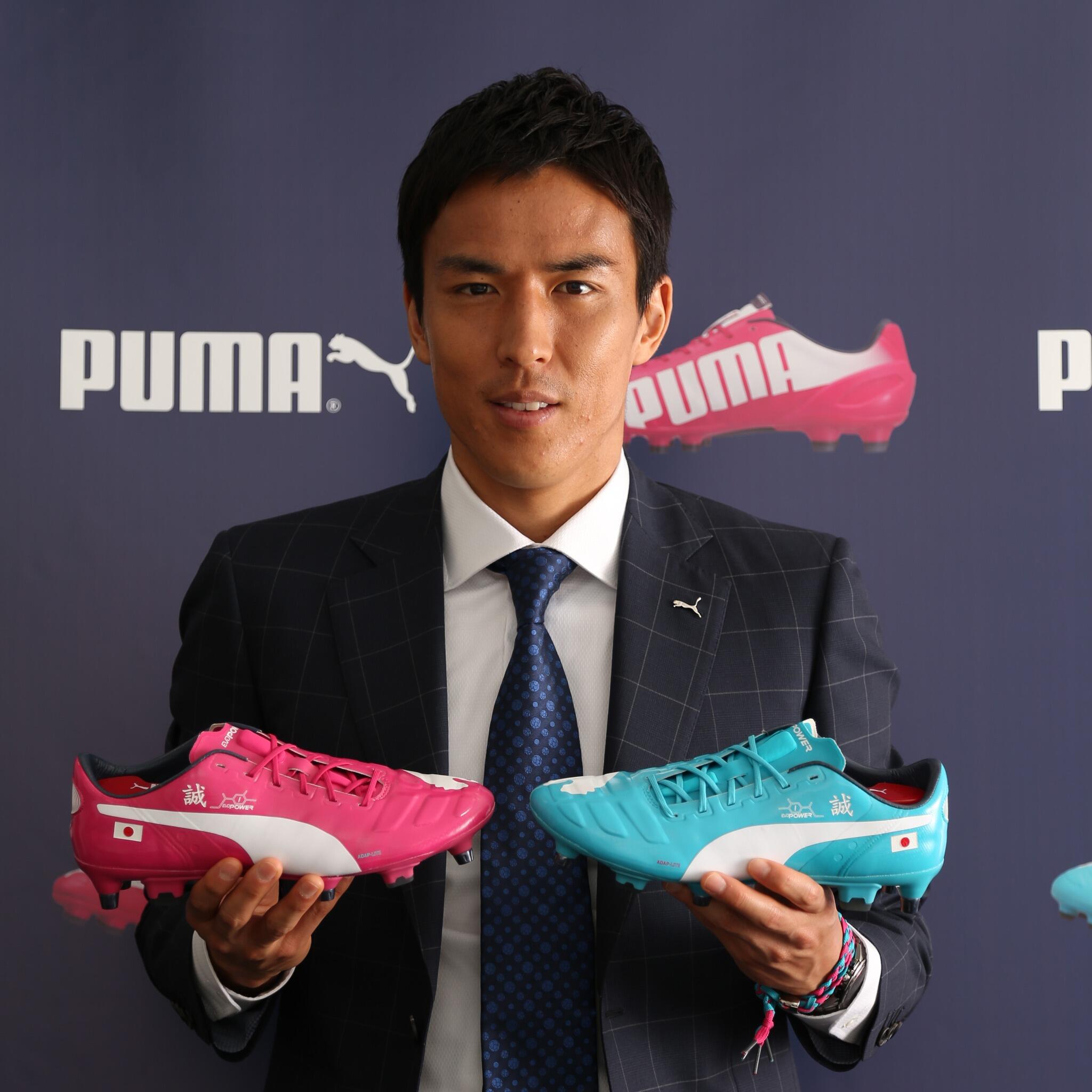プーマ フットボール このトリックスのエヴォ パワーで長谷部誠選手は日本をチームとしてまとめていく 左手にはトリックスのシューレースブレスも Http T Co Jas1c99pkz Believing Hasebe 長谷部誠 Http T Co Ezeexof2rq Twitter