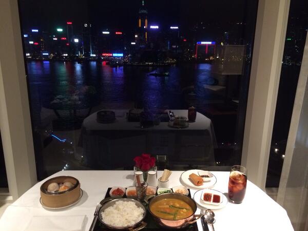 LuxeTiffany's tweet photo. Hello room service! #peninsula #hongkong http://t.co/Js6db9ZuSC