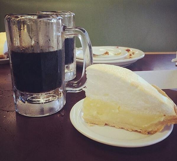 Brownie's Hamburgers (BrowniesSouth) Twitter