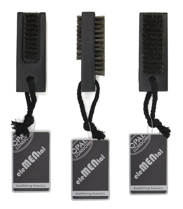 OPALLONDON's tweet photo. A smart man size wooden nail brush with natural two tone bristle to be used wet or dry. #FathersDay #wellbeing #men http://t.co/kLG2hXeOQz
