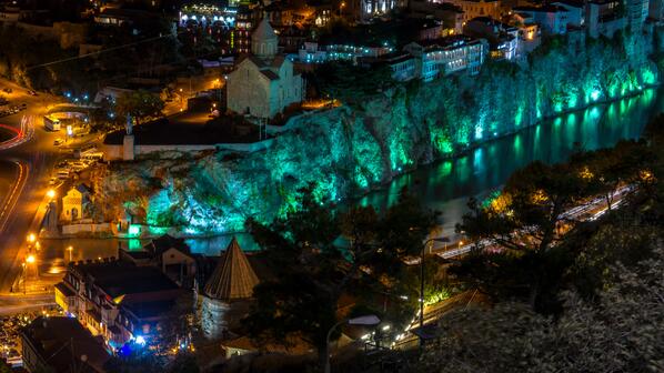 TravelingGE's tweet photo. Tbilisi http://t.co/undFXEhbVH