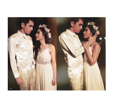 GGSSCTVLovers's tweet photo. Adegan ini akan menjawab tentang darah suci dan kenapa Nayla. Malam ini di #GantengGantengSerigalaSCTV http://t.co/9O7gVCwDLY