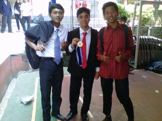 Ada Apa Dengan Celana Cingkrang Chirpstory