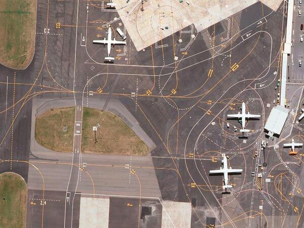 WIRED's tweet photo. The hidden beauty of airport runways, and how to decipher them: http://t.co/CAhlS2NhVQ http://t.co/dfMHuq5uTa