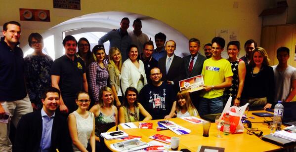 Kurz-Besuch beim motivierten Team Othmar Karas!