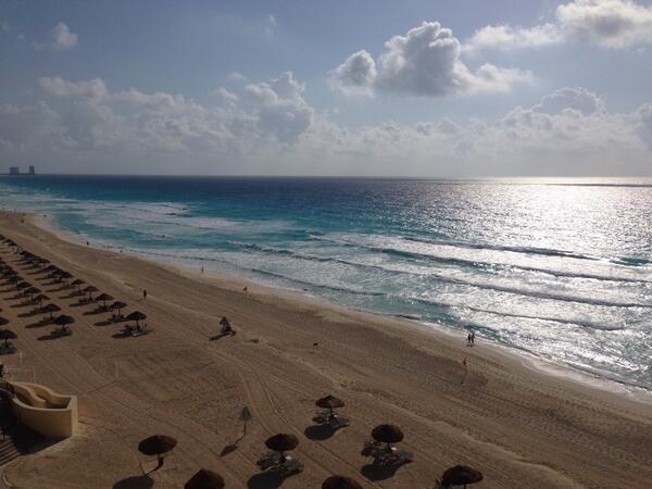 pedersenmary4's tweet photo. Beautiful day in Cancun! http://t.co/4jmElMrmfG