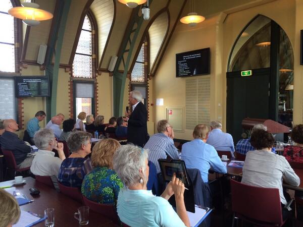 trijntjevos's tweet photo. #masterclass #Joseph Kessels over het benutten van professionele ruimte in het onderwijs #ecno http://t.co/pFNWd3H21X