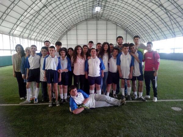 Tgenc67's tweet photo. Bir tebessüm için Zng. Özel İş uyg. merkezi okulundaki 'engelsiz' kardeşlerimizle halı saha maçı yaptık:) .@Tgencorg http://t.co/RVNkq24P8e