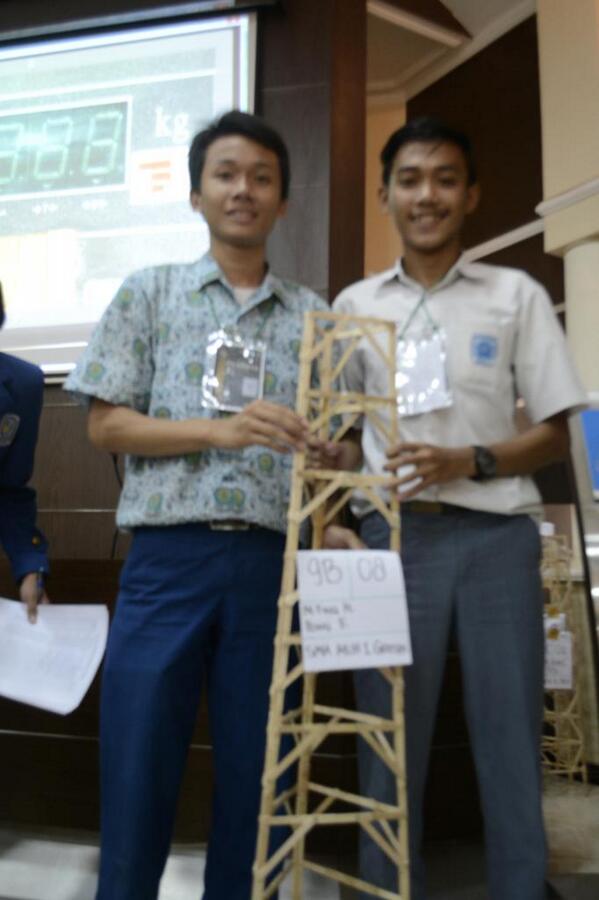 dvillage_ITS's tweet image. TIM NO. 8 DARI SMA MUHAMMADIYAH 1 GRESIK #DVILLAGE2014