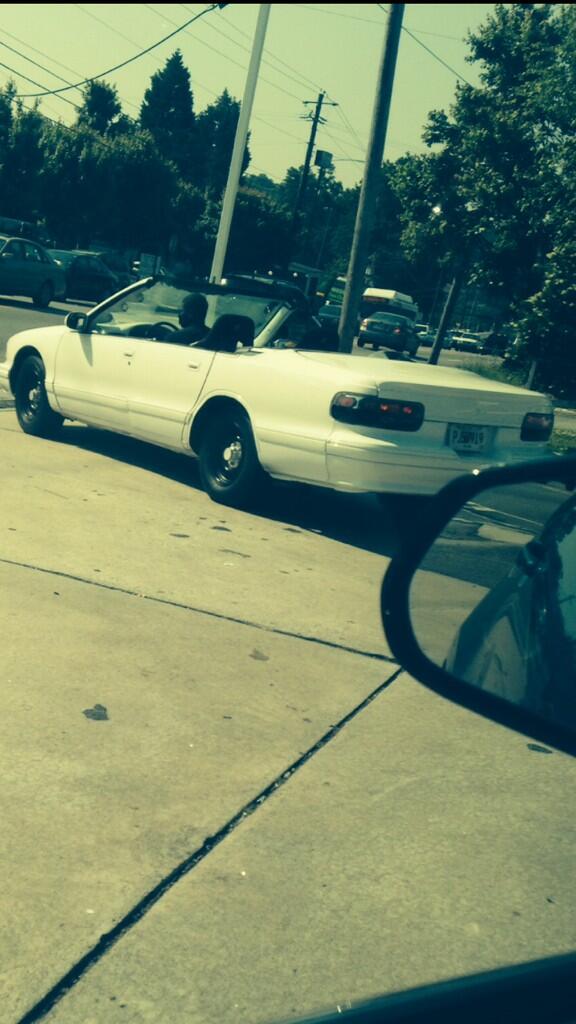 smoochworld's tweet photo. This kinda shit makes #ATL look Bad... Smh http://t.co/mozXY0nomW
