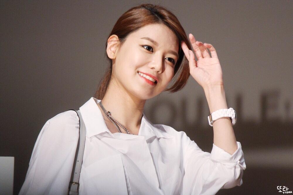 Sooyoung photos from Twitter BoPw8fkCcAAMxz4