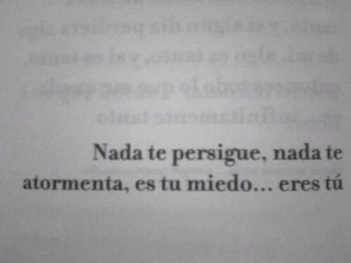 gordanonima's tweet photo. 'El miedo que me rodea,ese es el culpable'. http://t.co/7a2fJRj7Gs