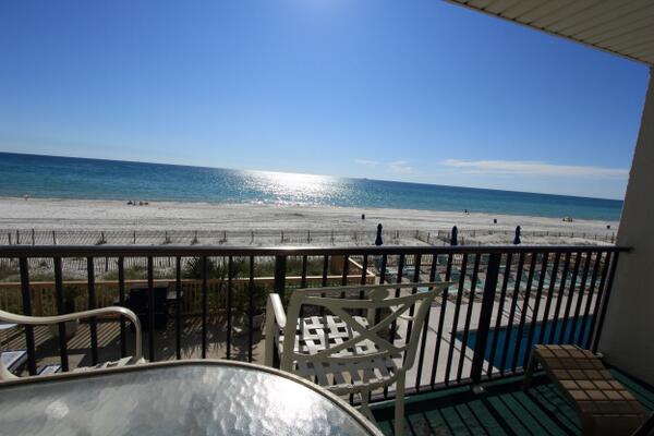 PanamaBeachTime's tweet photo. Last-minute deal~WhisperingSeas 202 Gulf-front;Sleep8; http://t.co/5KDr1pyC7j 2nt&amp;2morow nt $155/nt+tax. 850-708-1429 http://t.co/ef27XUu13n