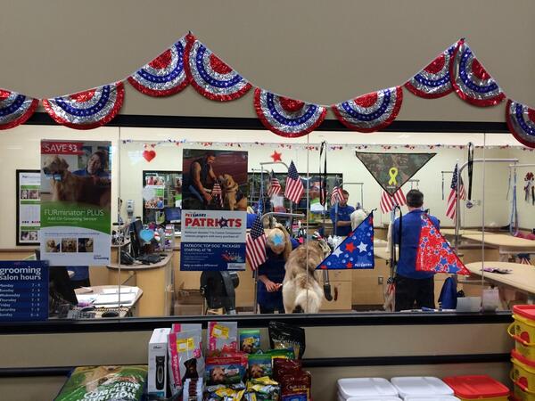 Ray_Bruner1's tweet photo. #inspiredbypets #eastpetm Showing some Memorial Day spirit in 1650! Thanks Michele! http://t.co/LsL7MFNcF4